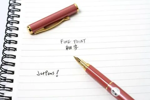 新手入门：适合新手的钢笔有哪些？又如何选择墨水？