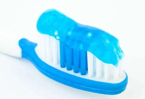 牙膏为什么要分早晚？功能性牙膏和普