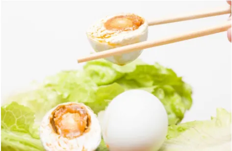 咸鸭蛋和什么食物搭配？有哪些绝佳搭配使味道更诱人？