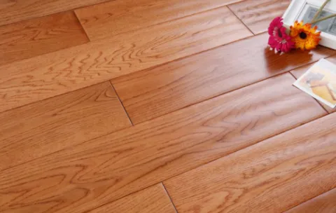 木地板铺宽的好吗？如何在厨房使用木地板？
