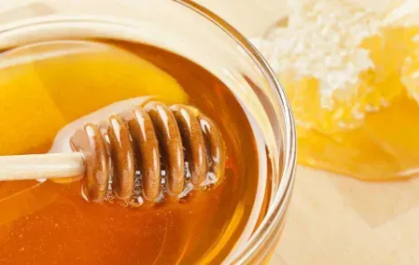 蜂蜜保质期一般多久？食用过期蜂蜜可能有哪些危害？