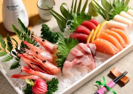 癌症患者可以吃海鲜吗？吃海鲜会加重癌症使之转移吗