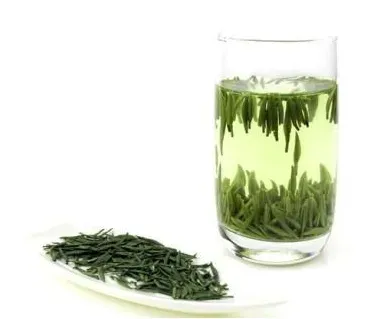 绿茶为何喝了感到胃疼还拉肚子？空腹饮用有何危害