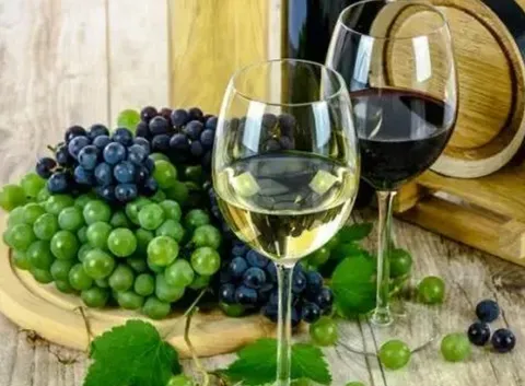 葡萄酒的甜味和果味有什么关联?甜的还是干的葡萄酒好